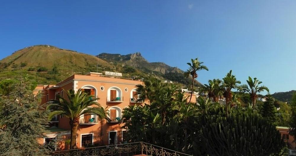 Hotel Terme Castaldi Forio  Bagian luar foto